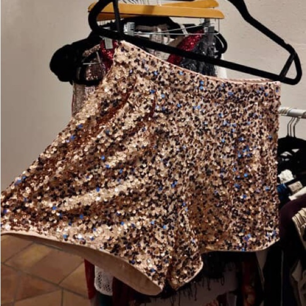 NWT PAPAYA Sequin Embellished Women's Dress Shorts (Size S)